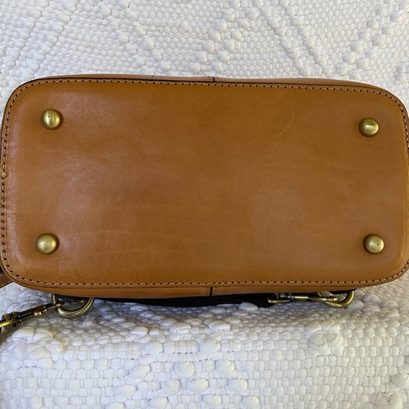 Patricia Nash *Sinclair* Tooled Leather Floral Backpack. NWT. - Picture 6 of 12